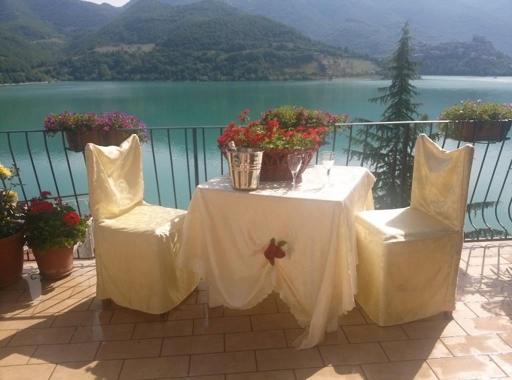 B&B La Casetta Sul Lago Colle di Tora Exterior foto